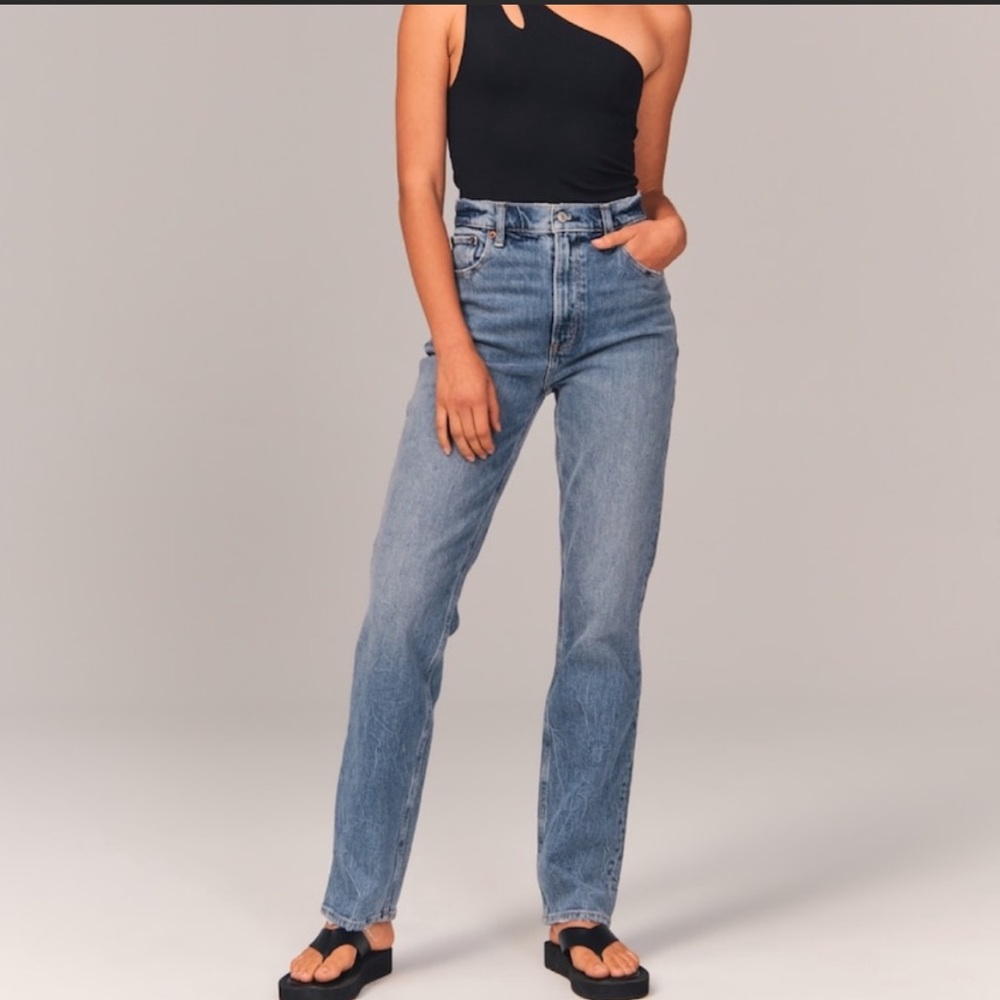 Abercrombie & Fitch The 90s Straight Ultra High Rise Jeans Size 26 Regular